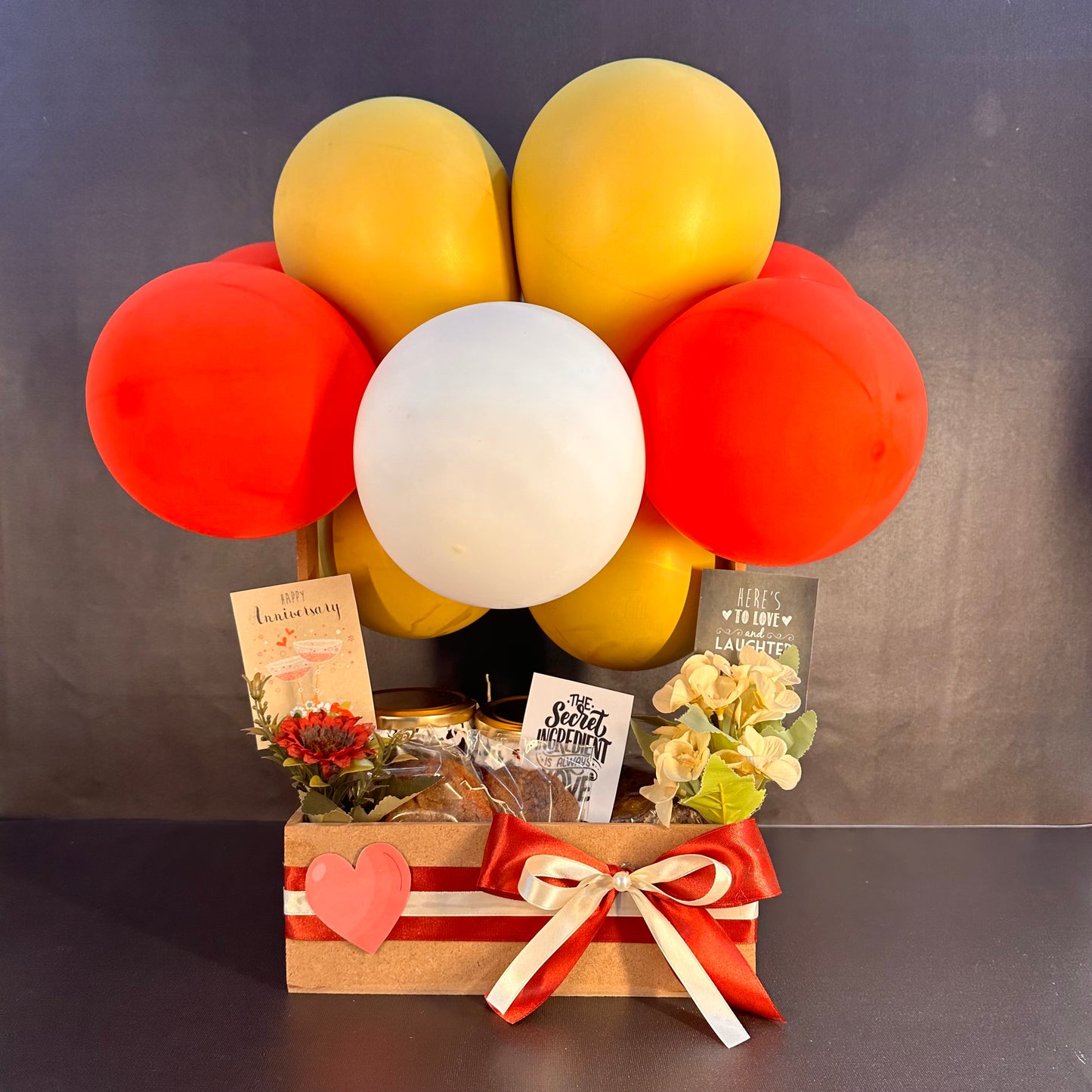 Balloon Hamper