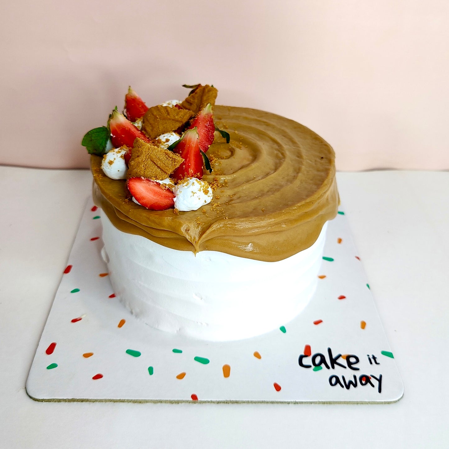 Strawberry Biscoff Gateau