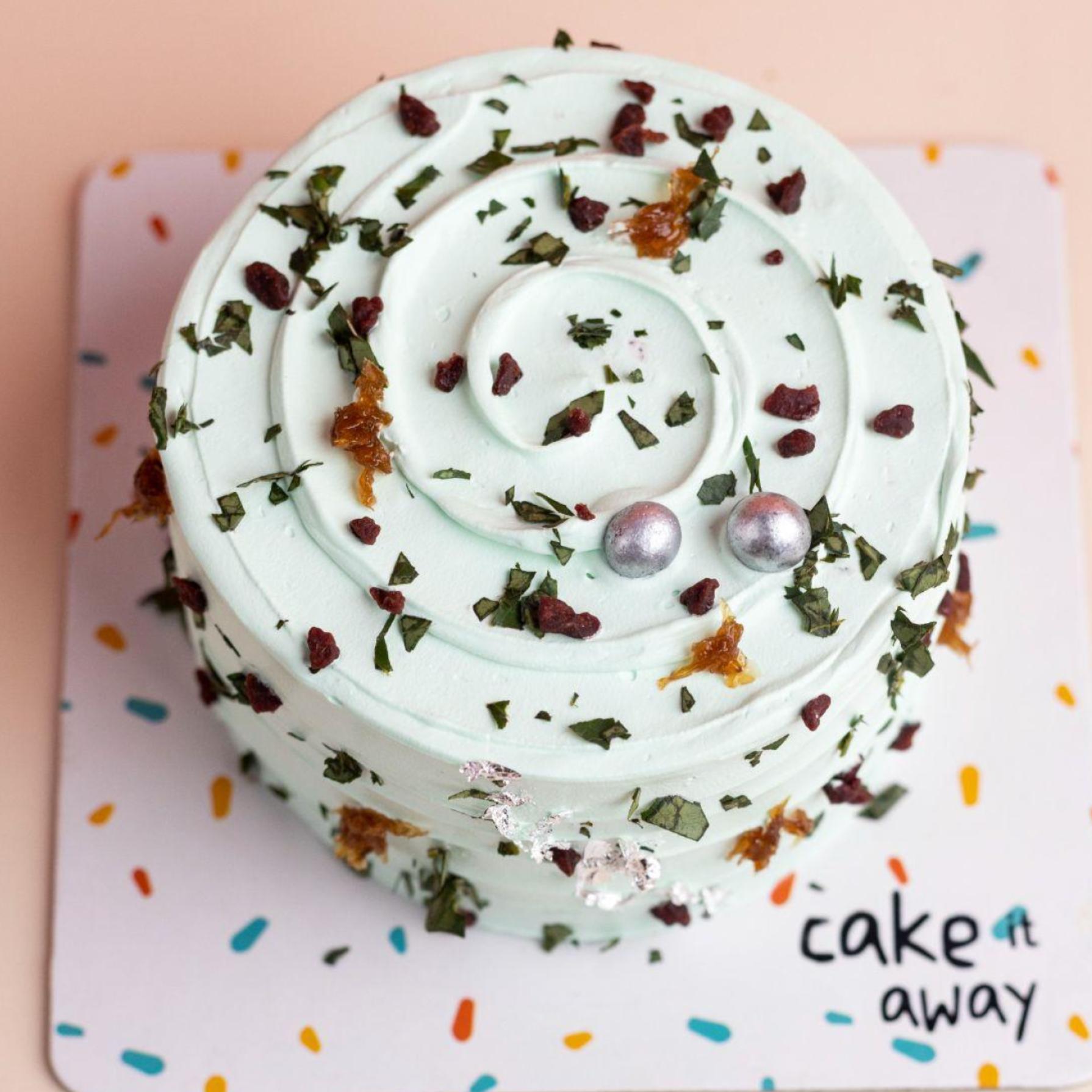 Beautiful and elegant fresh fruit cake 💕💕 #cakedecorating #cake # cakedesign #cakedecorating #love #cakedesign #bakersofinstagram… | Instagram